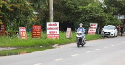 Xe ôm, sinh viên… lũ lượt làm môi giới bất động sản