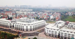 Hệ số rủi ro tín dụng bất động sản: Trông chờ quyết sách mới