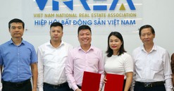 RED Center ký thỏa thuận hợp tác với Trung tâm CCDHR nhằm phát triển nhân lực các lĩnh vực tài nguyên - môi trường và bất động sản