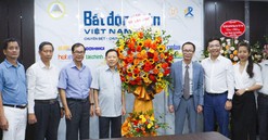 Lãnh đạo VNREA thăm và chúc mừng Tạp chí điện tử Bất động sản Việt Nam nhân ngày thành lập