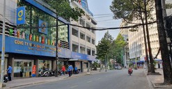Dấu hỏi với giá vàng, chuyên gia cũng lắc đầu ngao ngán