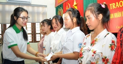FE CREDIT đồng hành, sẻ chia cùng các nạn nhân bị mua bán qua biên giới