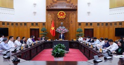 Thủ tướng yêu cầu sớm hoàn thiện phương án giảm 2% thuế VAT, giảm tiền thuê đất