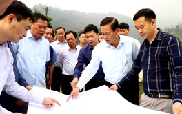 Hà Giang: Chủ tịch UBND tỉnh Nguyễn Văn Sơn làm việc với huyện Vị Xuyên về tiến độ thi công một số dự án