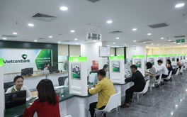 Quý I/2024: Vietcombank tiếp tục giảm lợi nhuận, nợ xấu tăng lên 1,22%