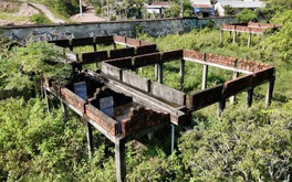 Cảnh hoang lạnh tại resort 5 sao bỏ hoang giữa thành phố sau 16 năm triển khai