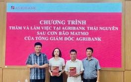 Điểm tựa vững chắc giúp khách hàng vực dậy sản xuất