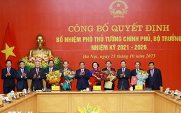 Thủ tướng trao Quyết định bổ nhiệm 2 Phó Thủ tướng và 3 Bộ trưởng