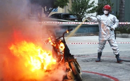 Tập đoàn Hòa Bình nghiên cứu thành công chất chữa cháy pin xe điện