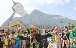 Photo Travel: Múa Chằn, vũ điệu sử thi mừng lễ Ok Om Bok