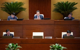 "Không để vay thì dễ, chi thì thoải mái nhưng trả nợ lại trông chờ vào ngân sách"