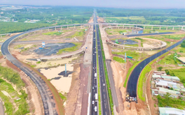 Chỉ hơn 1 tháng nữa, tuyến cao tốc 18.000 tỷ kết nối 2 tỉnh thành giàu nhất cả nước sẽ thông xe