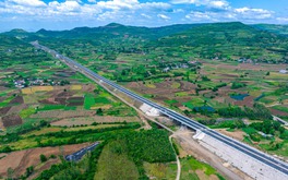 Tuyến cao tốc gần 11.000 tỷ có bóng dáng Tập đoàn Đèo Cả hối hả về đích sau thời gian gặp khó