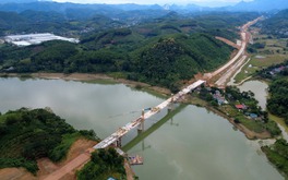 Ngày mai, Tập đoàn Đèo Cả sẽ hợp long cây cầu lớn nhất trên cao tốc 13.800 tỷ xuyên qua tỉnh lớn thứ 2 miền Bắc