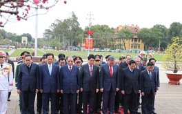 Lãnh đạo Đảng, Nhà nước vào Lăng viếng Chủ tịch Hồ Chí Minh nhân kỷ niệm 95 năm Ngày thành lập Đảng