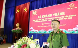 Bộ Công an phối hợp với tỉnh Bạc Liêu bàn giao 700 căn nhà cho hộ nghèo, hộ cận nghèo