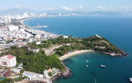 Tạm dừng tu sửa 5 căn biệt thự tại khu di tích hơn 100 năm tuổi nằm trên vịnh biển đẹp nhất Việt Nam do Pháp thiết kế và xây dựng