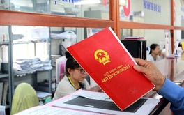 Từ 1/7/2025, sổ đỏ lần đầu sẽ do UBND xã cấp