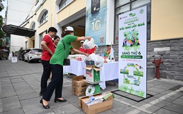 SeABank tổ chức “Ngày hội đổi rác lấy quà” - Lan tỏa lối sống xanh vì Hà Nội sạch đẹp