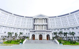 Đề xuất giải thể trường quốc tế từng bị phụ huynh học sinh đòi nợ