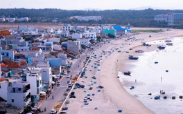 Photo Travel: Ghé Nhơn Lý, đắm mình trong sắc màu của bích họa