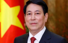 Công an nhân dân Việt Nam cùng toàn dân trong sự nghiệp xây dựng và bảo vệ Tổ quốc