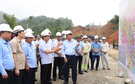 Tập trung máy móc, nhân lực để tăng tốc tiến độ 4 dự án cao tốc trọng điểm phía Bắc