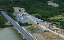 Dự án mở rộng hầm xuyên núi 20 năm tuổi của Việt Nam sẽ hoàn thành vào cuối năm nay
