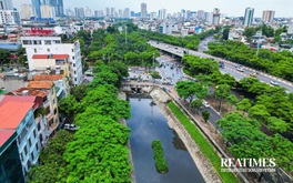Hà Nội: "Hồi sinh" sông Tô Lịch, nước trong xanh cá bơi lội