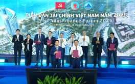 Đà Nẵng đón làn sóng khách quốc tế, tiểu thương 'chốt đơn' nhanh nhờ VNPAY-QR