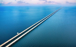 Cầu dài nhất bắc qua mặt nước: Mất 30 phút đi hết quãng đường, nhiều tài xế hoảng loạn giữa hành trình