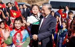 Tổng Bí thư: Tiếp tục nghiên cứu, mở rộng mô hình trường phổ thông nội trú liên cấp