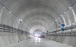 Sắp hoàn thành hầm đường sắt cao tốc xuyên biển dài nhất thế giới