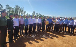 Phó Thủ tướng Hồ Quốc Dũng kiểm tra tiến độ đường cao tốc Quy Nhơn - Pleiku