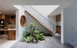 Tận hưởng không gian sống xanh trong ngôi nhà 3 tầng với thiết kế đặc - rỗng đan xen độc đáo