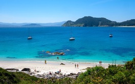 "Không xe cộ, bãi biển hoang sơ và nơi những loài chim biển ngự trị": Những hòn đảo nghỉ dưỡng được yêu thích ở châu Âu