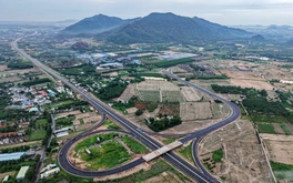 Cao tốc gần 18.000 tỷ kết nối 2 tỉnh thành giàu nhất Việt Nam lỡ hẹn thông xe