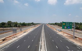 Chỉ hơn 10 ngày nữa, sẽ chính thức thông xe 18km tuyến chính cao tốc nối 2 tỉnh thành giàu nhất Việt Nam