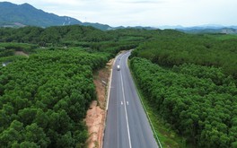 Thị sát dự án mở rộng cao tốc kết nối hai TP trực thuộc Trung ương, Bộ Xây dựng chốt thời hạn hoàn thành