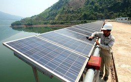 Phu Yen to have two more solar power plants in mid-2019