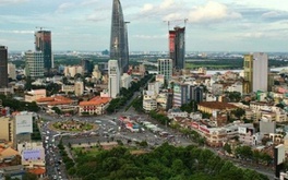 HCMC considers relocating 82 establishments