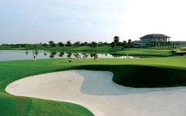 Golf course - resort model the way forward