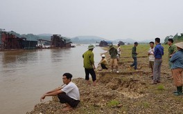 Tuyên Quang: Lạ chuyện người dân quanh sông Lô bỏ việc đi giữ đất