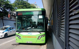 BRT Hà Nội tiền to, hiệu quả kém