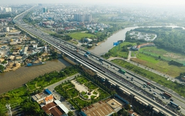 House price growth is 2 times faster than income of Vietnamese people