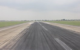 Runways, taxiways in Noi Bai, TSN need urgent upgrade: ministry