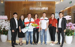 Phuc Khang hands over more apartments at Block C of Diamond Lotus Riverside