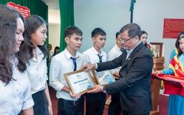 Novaland trao tặng học bổng trị giá 1 tỷ đồng cho sinh viên Bình Thuận