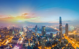 Kinh tế Việt Nam 2021: Đủ sức mạnh để vươn lên thành "kỳ tích châu Á"