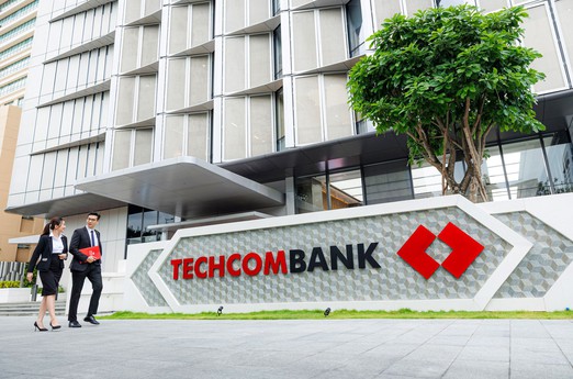 Techcombank secures higher rating from both Fitch Ratings and S&P Global